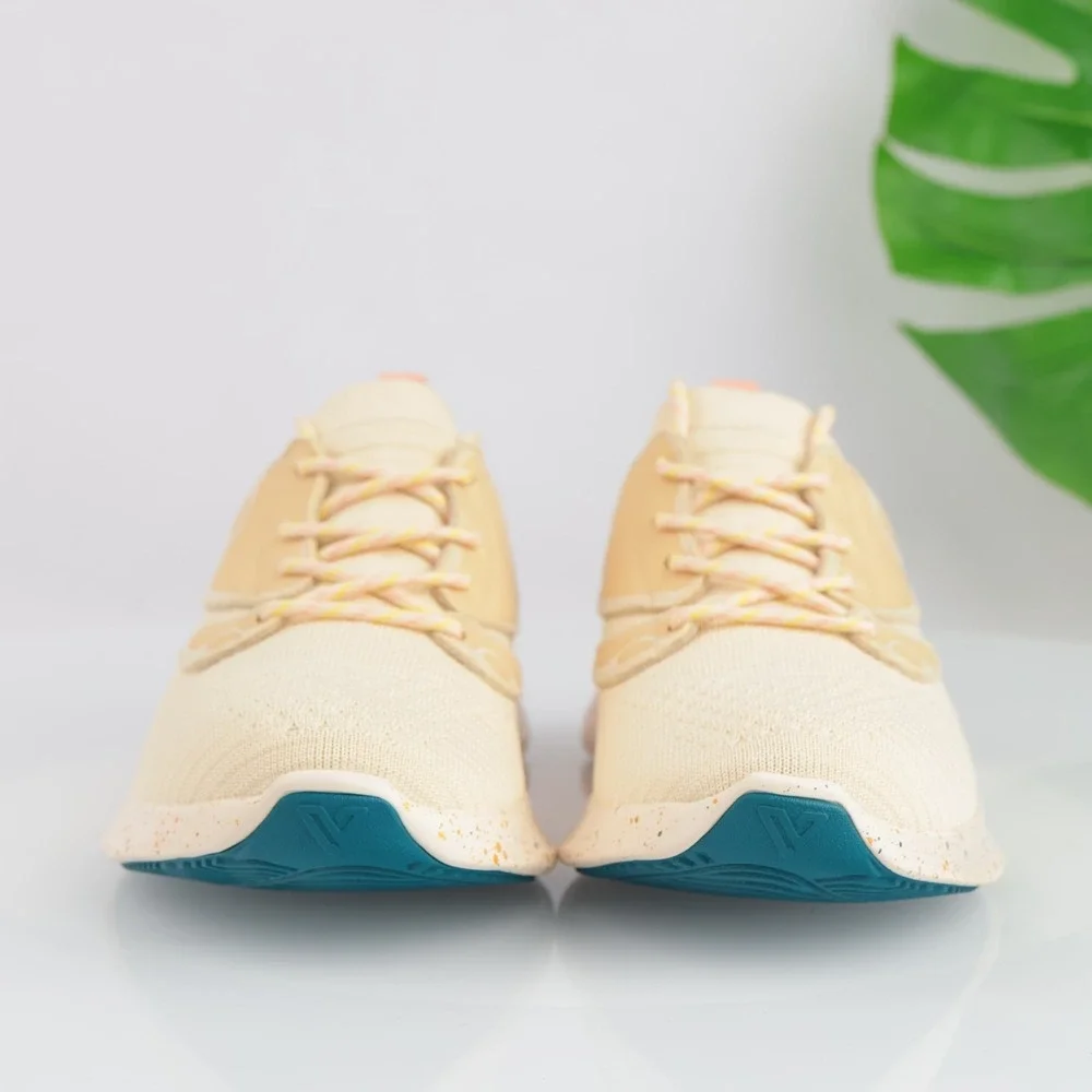 Vessi Womens Everyday 2.0 Sneakers Size 10 Waterproof Birthday Tan Lace Up Shoes